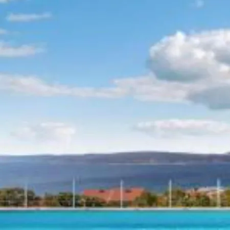 Three Bedroom With Balcony And Sea View * Crikvenica