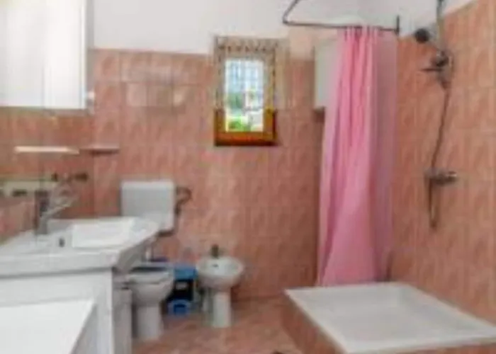 Three Bedroom With Balcony And Sea View Apartman Crikvenica