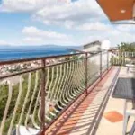 Three Bedroom With Balcony And Sea View تْسْغيكفانِتْسا
