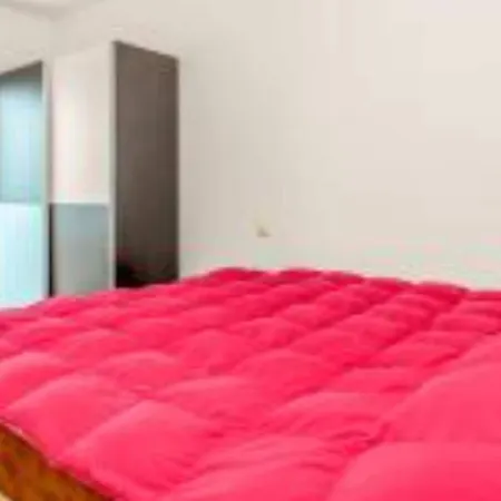 Three Bedroom With Balcony And Sea View * Crikvenica